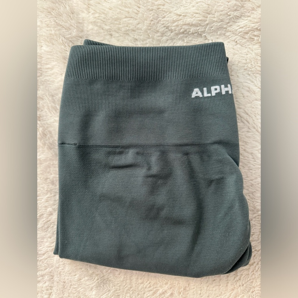 Alphalete amplify leggings size medium